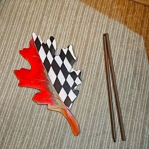 Round Top Collection, Leaf